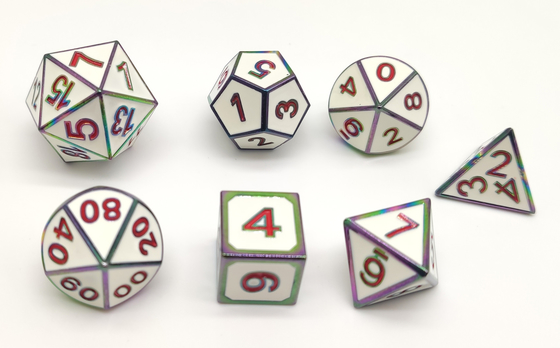 Set Dadu RPG Logam Putih ISO9001 Diukir Tangan Untuk Palu Dan Yahtzee