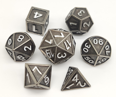Halus Selesai Mini RPG Dice Multicolor Bahan Logam Resin Praktis