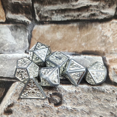 Batu Permata Tembus Resin Logam Dadu RPG Tepi Tajam Mesin Slot Resin Polyhedral