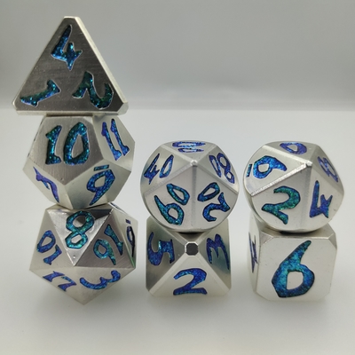 Membuat Dadu Polyhedral Set Dadu Logam Ukiran Indah Poker Mewah