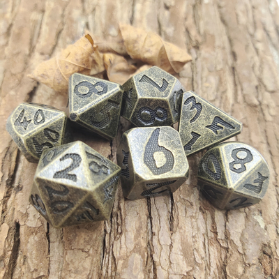 Meja Poker Logam Dadu Polyhedral Unik Buatan Tangan Aurichalceous Polyhedral Tidak Beracun
