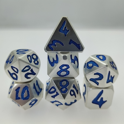 Dadu RPG Dituangkan Tangan Portabel Dipoles dengan Tangan Tahan Aus Polyhedral 7 Die