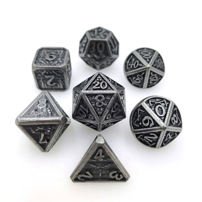 Dadu RPG Logam Anti Aus Kokoh Cuprum Dadu Polyhedral Set Hitam Dan Putih