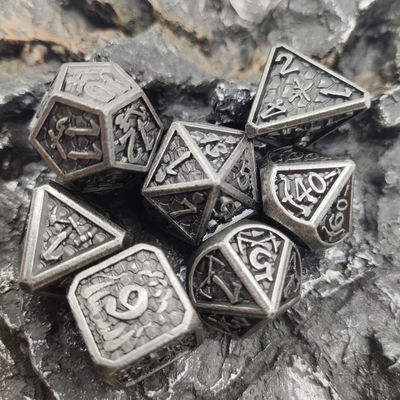 Tabletop Games Antiwear Set Dadu Berisi Cairan Tahan Lama Glow In The Dark Dice