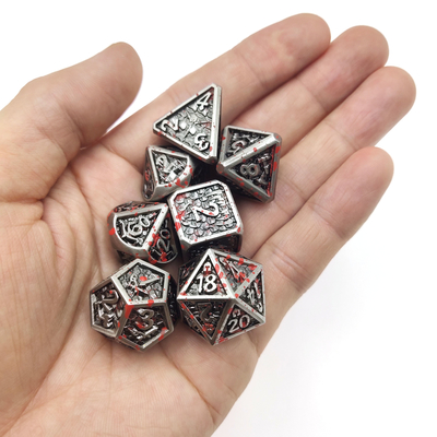 Tabletop Game Metal RPG Dice Tepi Tajam Rapi Liqui Role Playing Dice Games