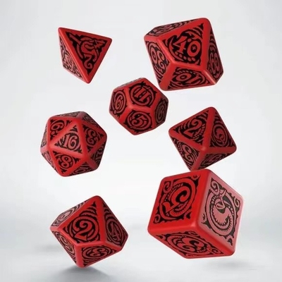 Permainan RPG Bergaya Set dadu 20mm Latar Belakang Hitam Pola warna