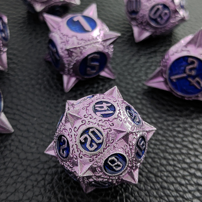 Ketahanan Polyhedron Metal RPG Dice Set Naga Dan Dungeon 16mm Sparkle