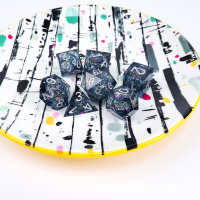 Biru-abu berkilau cair resin alami multi-wajah dadu suite naga dan dungeon dnd dadu