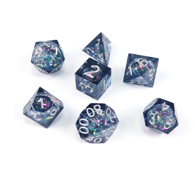 Biru-abu berkilau cair resin alami multi-wajah dadu suite naga dan dungeon dnd dadu
