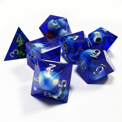 Blue Crystal Skull Resin Boarding Dice Set Naga dan Dungeon