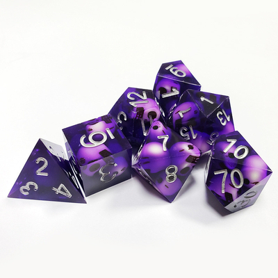 Violet Crystal Skull Resin Boarding Dice Set Naga dan Dungeon