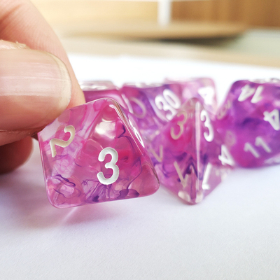 Berwarna merah muda ungu langit berbintang Resin Boarding Dice Set dnd dadu