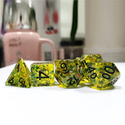 Kuning flash Resin Boarding Dice Set dan dadu