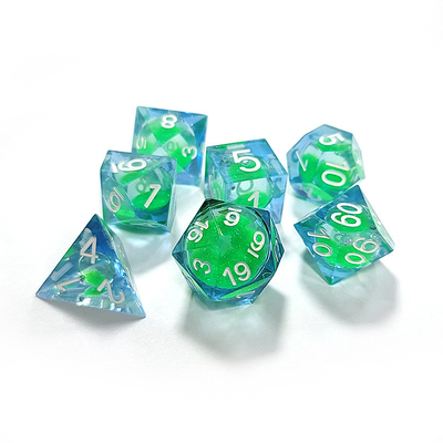 Green cair mengalir pasir resin multi -noodle permainan tablet dadu set dnd dadu