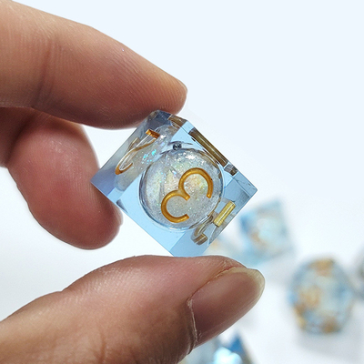 Pasir aliran putih resin multi -noodle permainan tablet dadu set dnd dadu