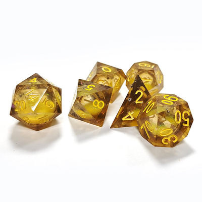 Yellow Flow Sand Resin Polyhedral Dice Kerajinan 7PCS