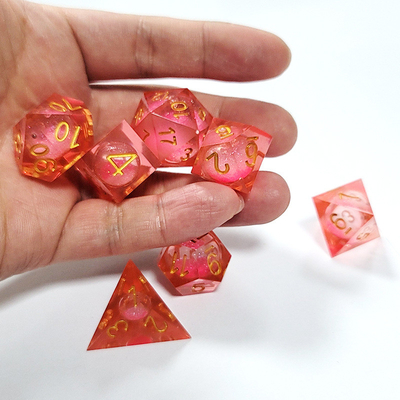 Cahaya Merah Kristal Resin Polyhedral Dice Renyah Tidak beracun