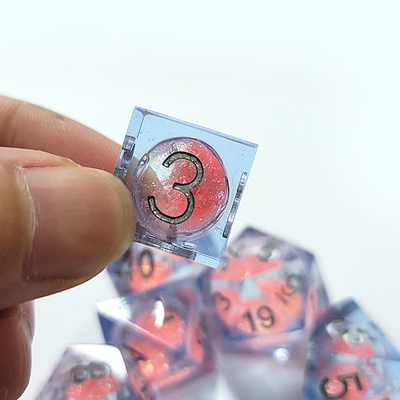 Pink Flow Sand Biru Kristal Resin Dice Multi Sisi buatan tangan