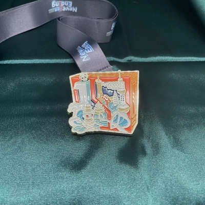 Medali Logam Maraton Untuk Kesempatan Dan Acara Logam Lapel Pin Menghilang Tahan