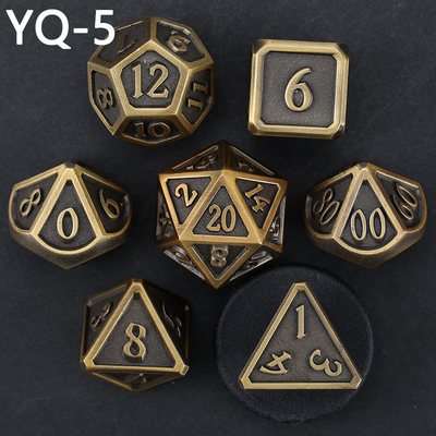 Metal DND dadu yang disesuaikan warna solid polyhedron logam dadu set dengan angka perak, digunakan untuk permainan catur D &amp; D