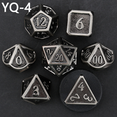 Metal DND dadu yang disesuaikan warna solid polyhedron logam dadu set dengan angka perak, digunakan untuk permainan catur D &amp; D
