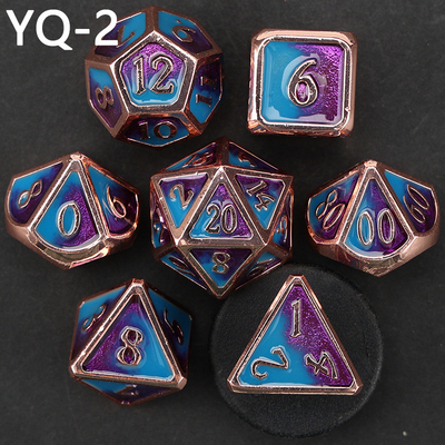 Metal DND dadu yang disesuaikan warna solid polyhedron logam dadu set dengan angka perak, digunakan untuk permainan catur D &amp; D