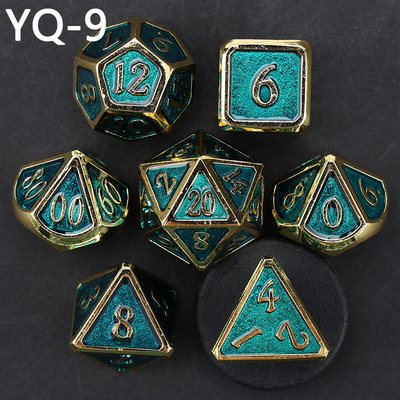 Metal DND dadu yang disesuaikan warna solid polyhedron logam dadu set dengan angka perak, digunakan untuk permainan catur D &amp; D