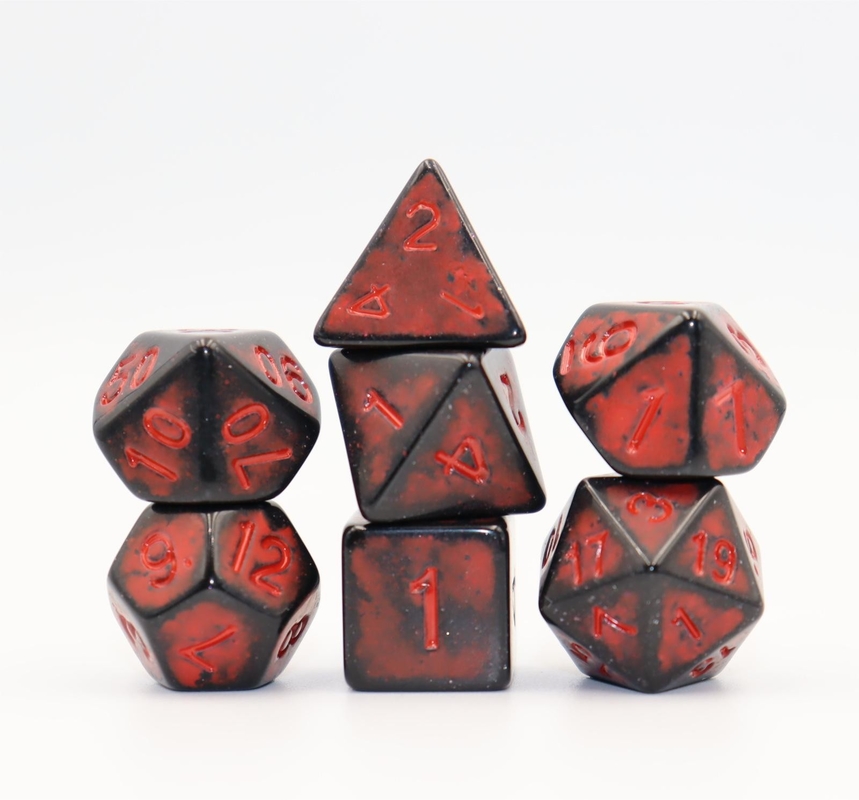 Antique tua hitam kembali karakter resin merah bermain permainan papan dadu set dnd dadu
