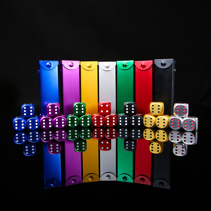 Aluminium paduan dadu warna portabel aluminium bulat sudut kasino KTV permainan judi disesuaikan mengukir dadu set