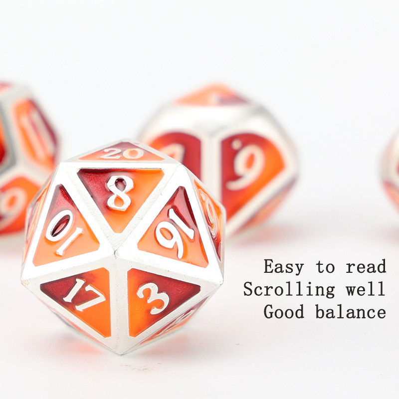Metal DND dadu yang disesuaikan warna solid polyhedron logam dadu set dengan angka perak, digunakan untuk permainan catur D &amp; D